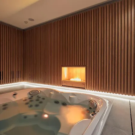 Hotel Dimora Degli Dei 4*